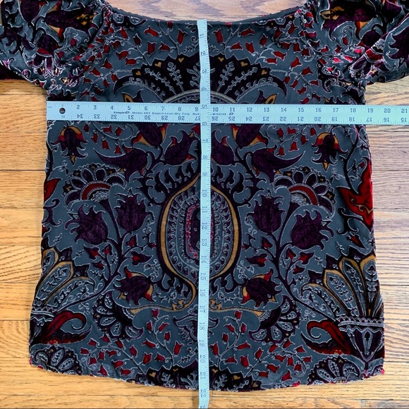 Alice + Olivia Alecia Off the Shoulder Baroque Burnout Velvet Top - Picture 8 of 9